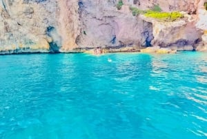 Mgarr/Cirkewwa: Comino, Gozo & Blue Lagoon Private Boat Trip