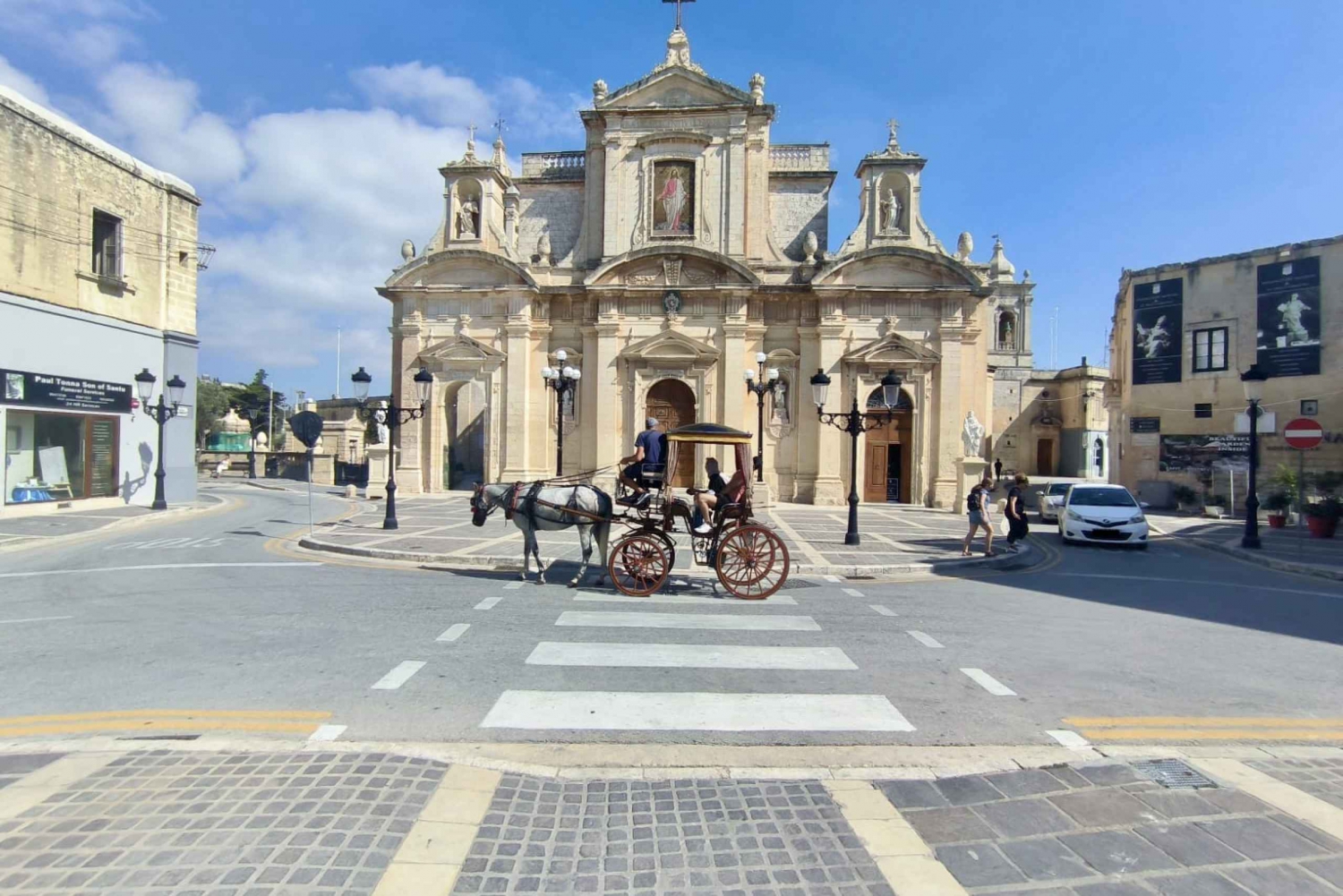 Private Chauffeur: Discover Malta's Treasures with a Local!