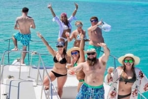 Tour privato: scopri l'isola di Saona in motoscafo e catamarano