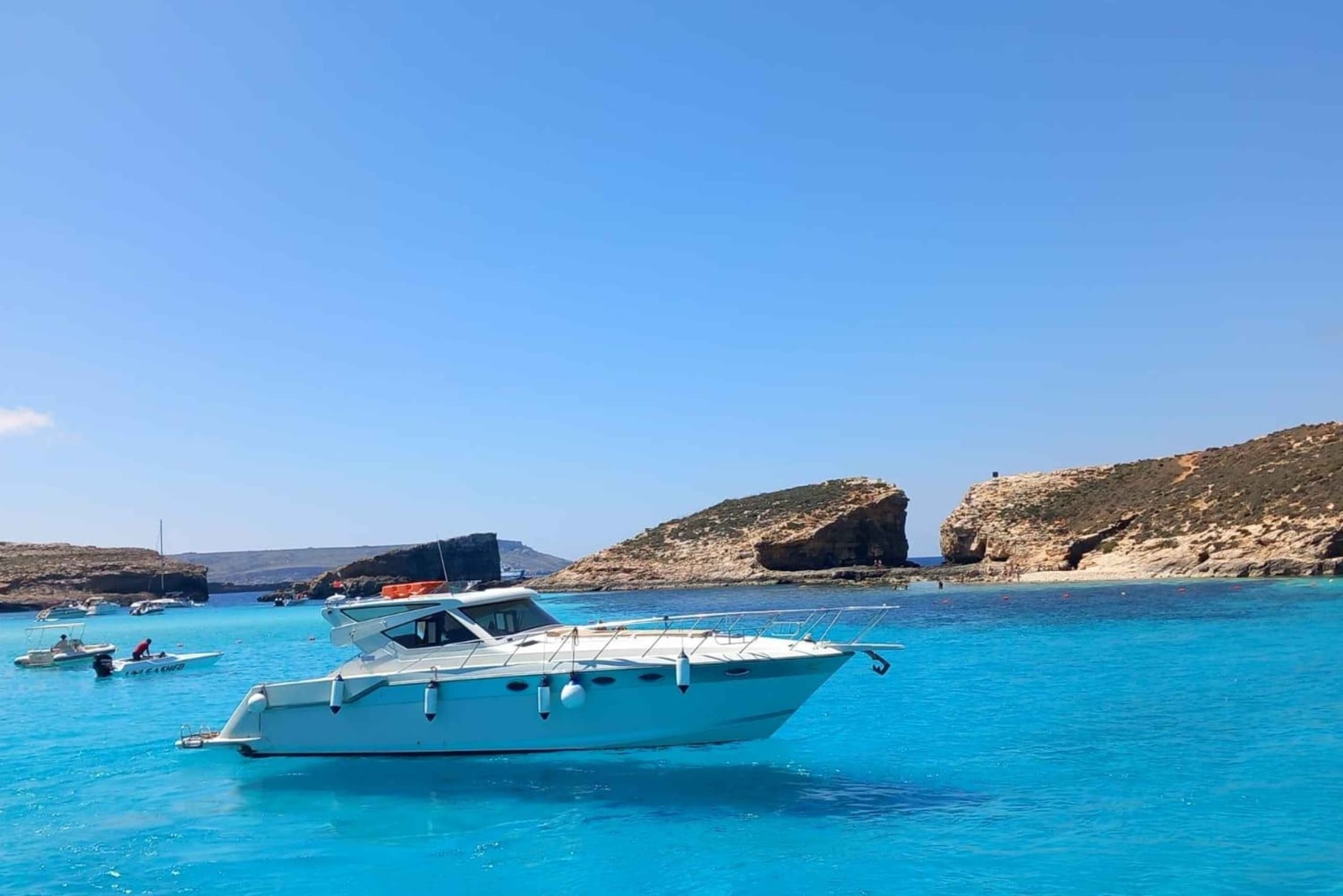 Private Yachtcharter rund um Comino und die Blaue Lagune