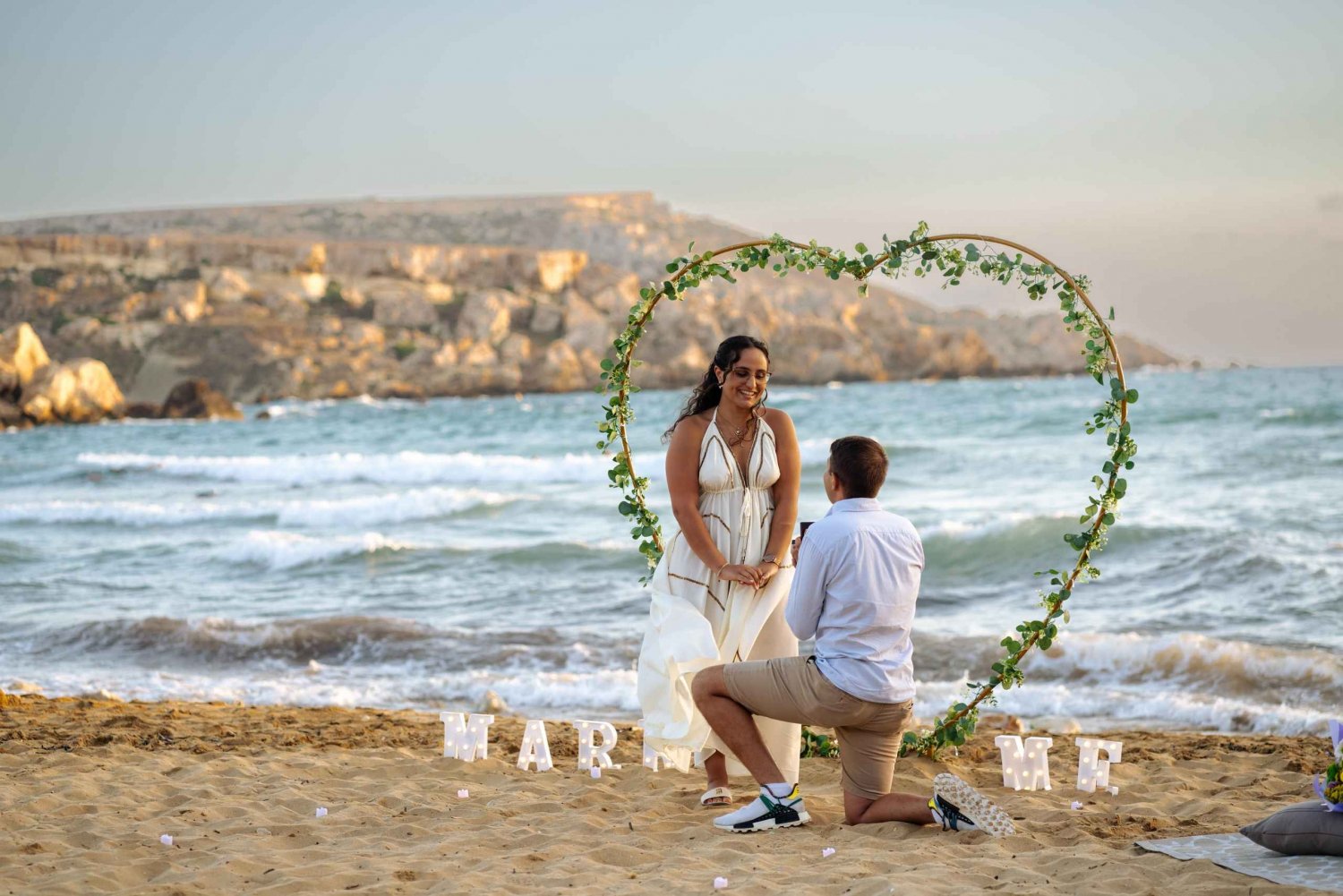 Photoshoot de la demande en mariage avec un photographe professionnel à Malte