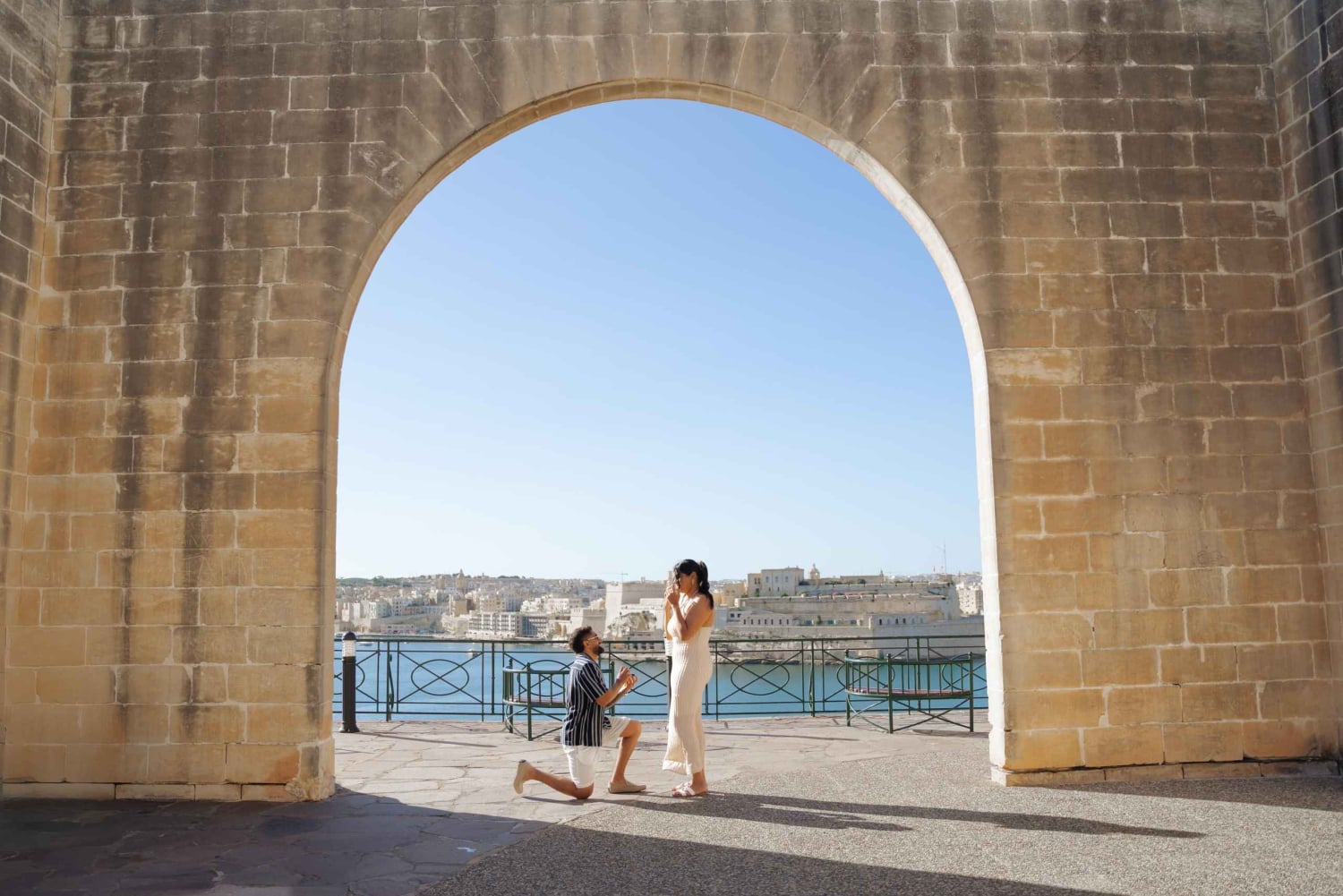 Fotoshoot af frieri med professionel fotograf på Malta