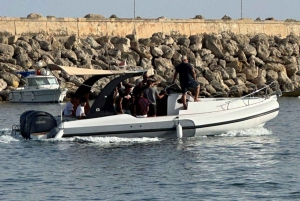 Частная лодка на Мальте: Голубой лагуна, Комино и морские пещеры