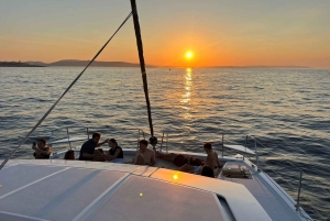 Zeil de nacht in met elegantie