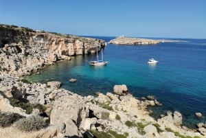 Saint Paul's Bay: Hiking Tour with Local Products Picnic