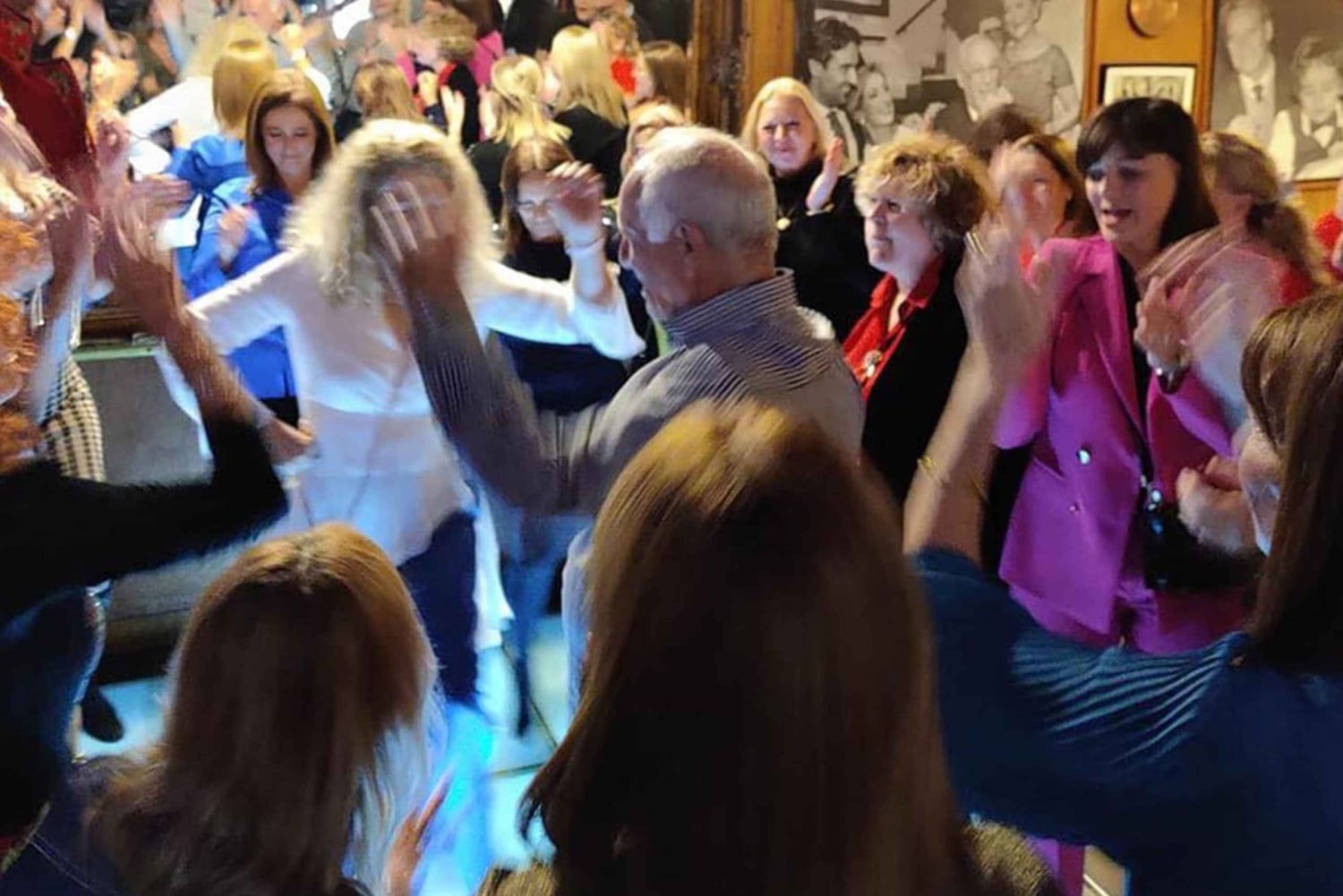 SATURGROOVE på Ta' Marija - maltesisk middagsdiskooplevelse!