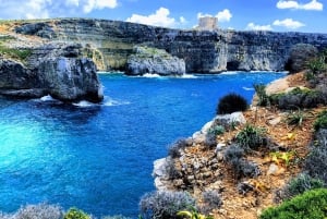 Sliema: Comino and Blue Lagoon Cruise with Lunch & Transport