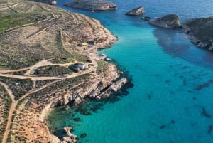 Sliema : Excursion en bateau à moteur au lagon bleu de Comino avec les grottes de Comino