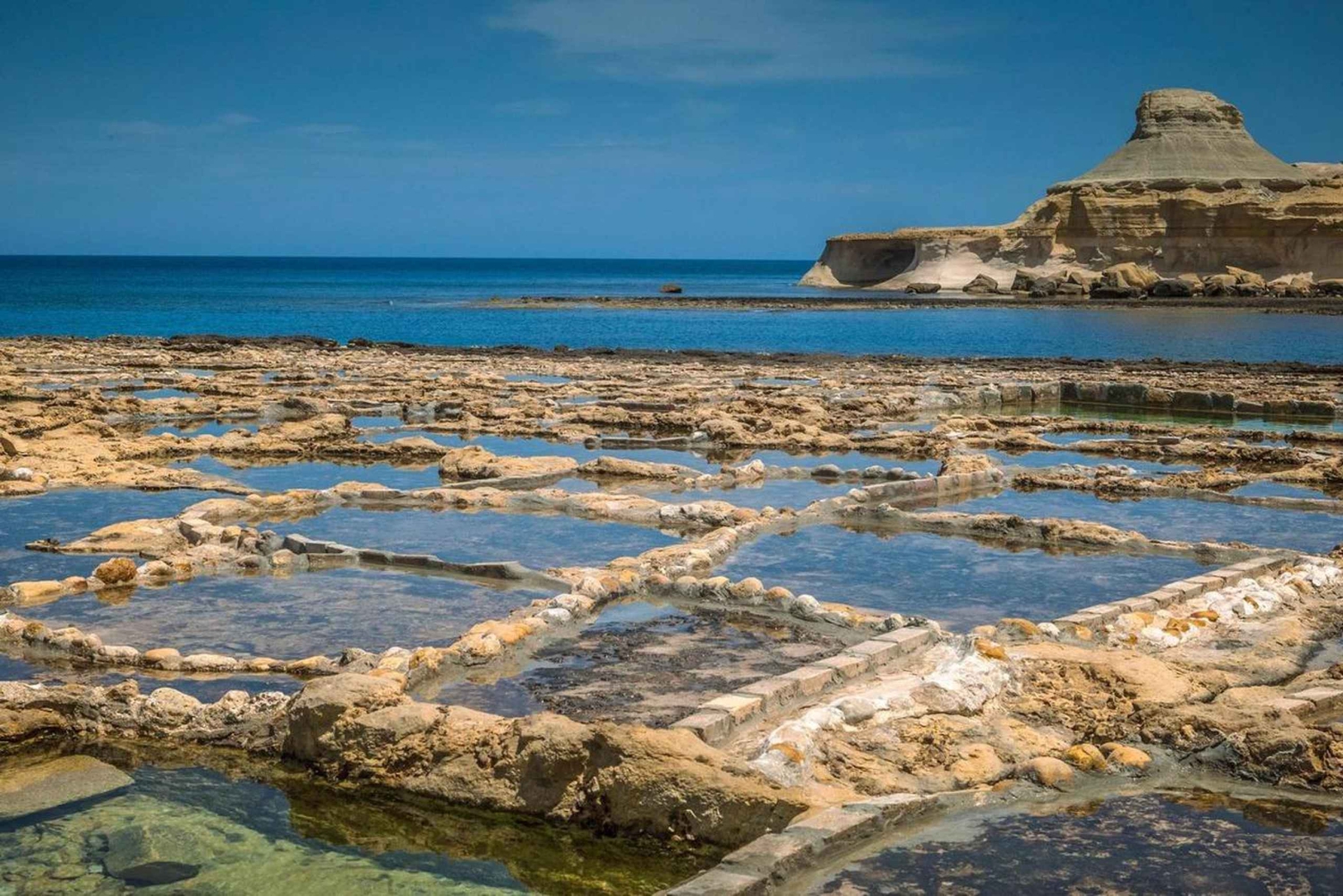 Sliema: Cały dzień na Gozo z autobusem Opentop i jaskiniami Comino