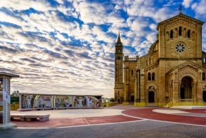 Sliema eller St. Paul's Bay: Dagstur til det beste av Gozo og Comino