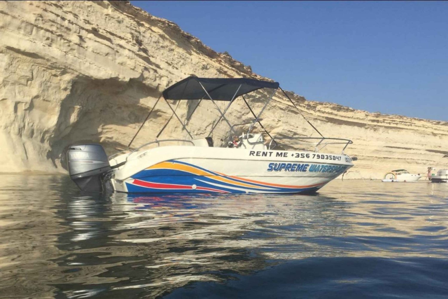 Sliema: Barco particular com condução autônoma por 3,5 horas