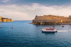 Sliema: Return Ferry Transfer to/from Valletta