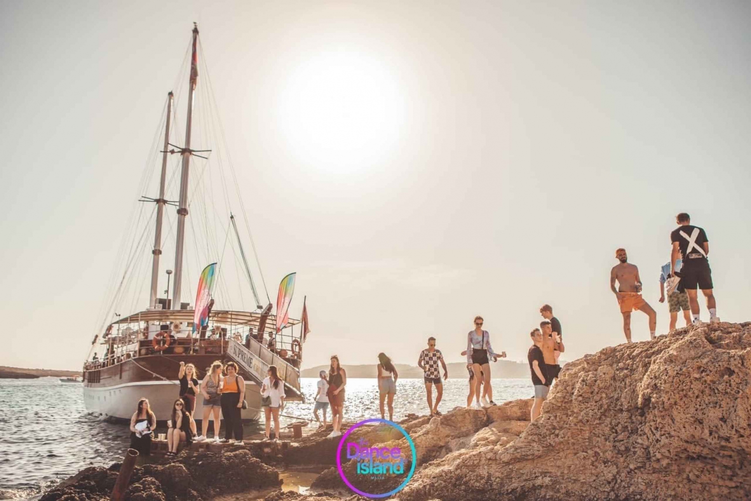 Sliema: Sailboat Party with an Open Bar, Food, and Swimming