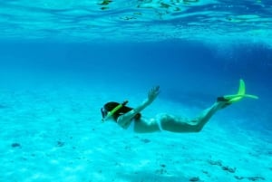 Aventura de mergulho com snorkel na Lagoa Azul de Comino