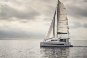 St. Paul's Bay: Half-Day Scenic Catamaran Tour with Drinks