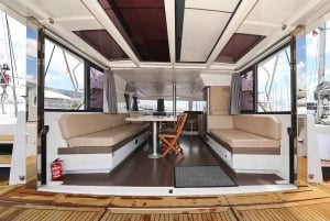 St. Paul's Bay: Half-Day Scenic Catamaran Tour with Drinks