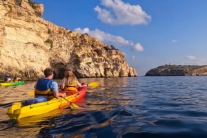 Malta: Guided Kayak Tour with Free Photos Included
