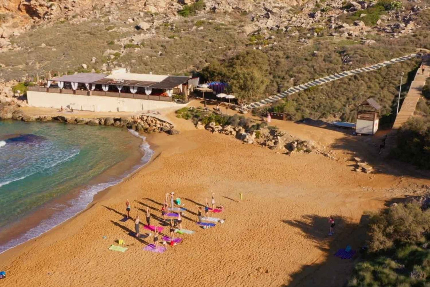 Dimanche : Cours de yoga sur la plage de Ghajn Tuffieha (Riviera)