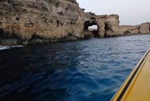 Blue Lagoon Malta: Crystal Lagoon, & Caves Private Speedboat