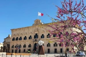 Valletta: City Walking Tour in a Small Group