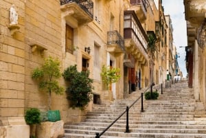 Aventura em família em Valletta: Caminhada histórica e divertida