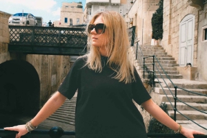 فاليتا: جلسة تصوير للأزواج والأفراد بأسلوب الأفلام