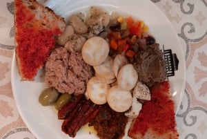 Valletta: Guided Food Walking Tour with Tastings