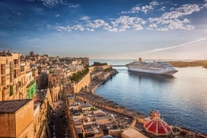 Valletta: Wandeltour met gids met optionele rondleiding door de kathedraal