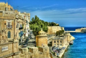 Valletta: Guidet spasertur med valgfri omvisning i katedralen