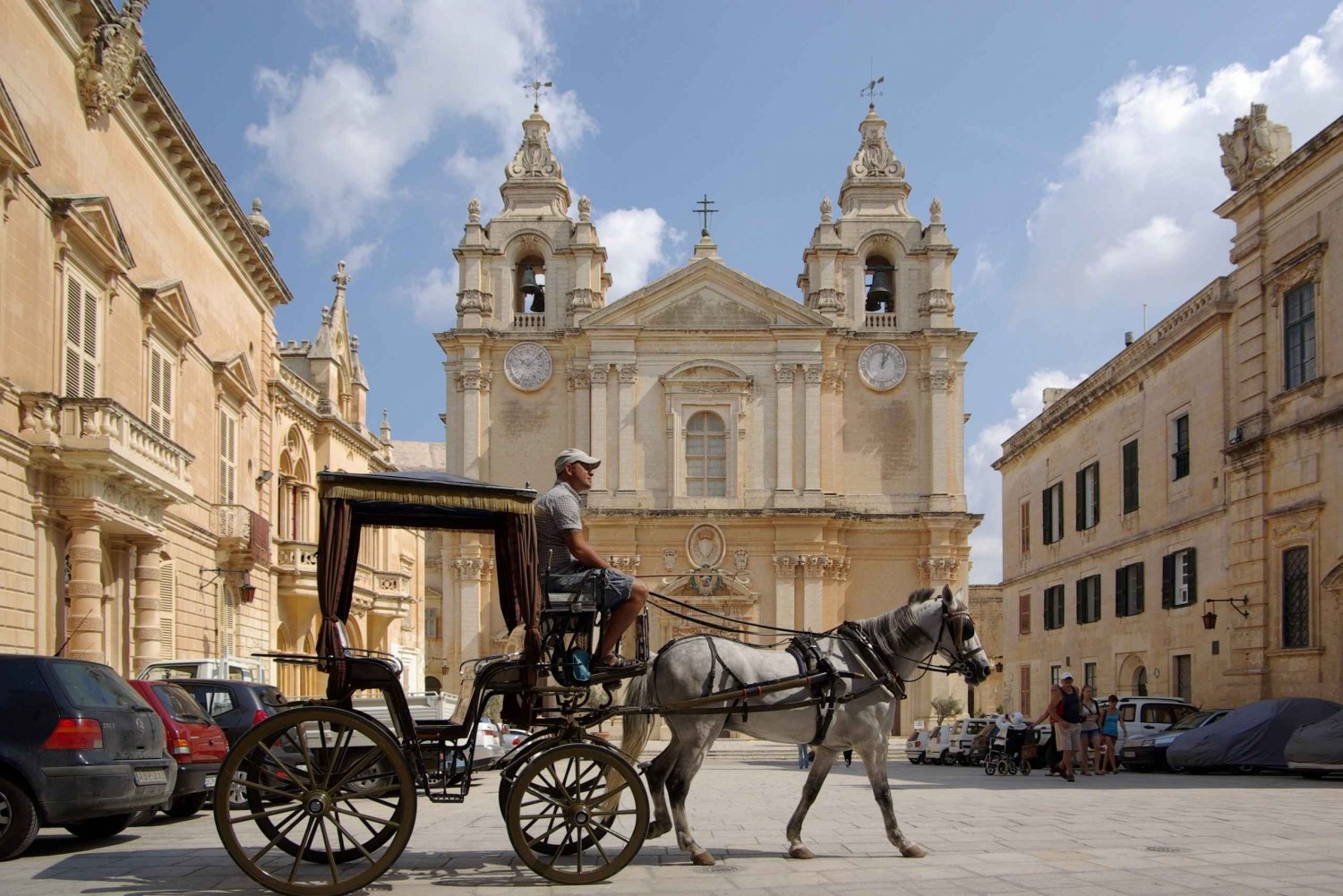 Valletta: Malta, Gozo & Comino Private Chauffer Tour by Car