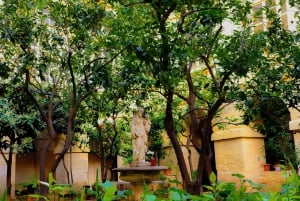 Valletta: Monastery and Secret Garden Guided Tour
