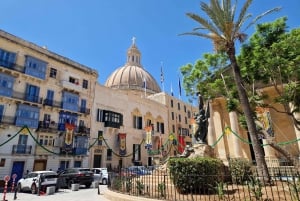 Valletta: Private Walking Tour with Local Guide