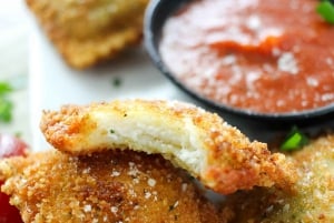 Valletta Street Food & History Tour med private transfers