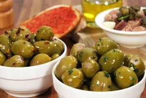 Valletta Street Food & History Tour med private transfers