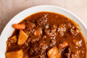 Valletta Street Food & History Tour med private transfers