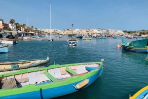 La Valette : Bus du dimanche à Marsaxlokk
