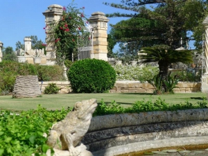 Villa Bologna - Herrenhaus und Gärten