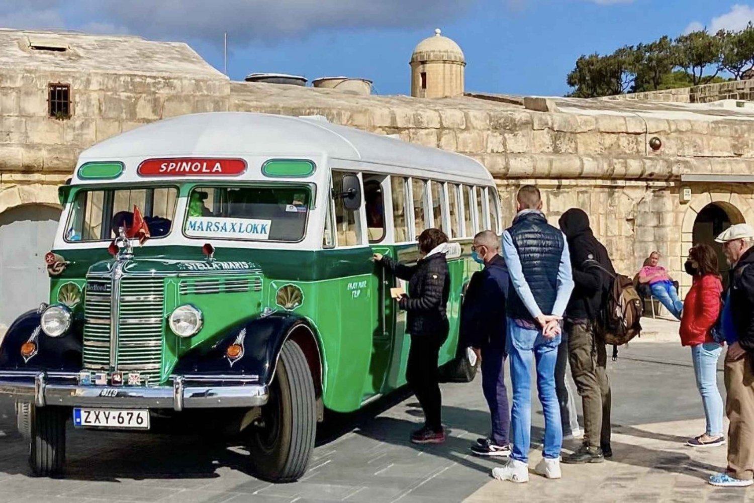 Vintage Bus Tours for Valletta/Sliema/Mdina