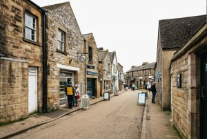 From Manchester: Derbyshire and Peak District Day Trip