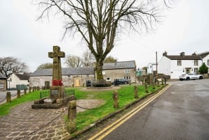 From Manchester: Derbyshire and Peak District Day Trip