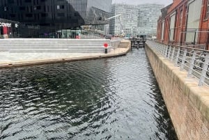 Manchester tour met chauffeur en transfer in een Mercedes V-klasse