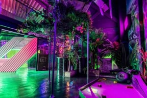 Manchester: Junkyard Golf Club Tickets for 9 or 18 Holes