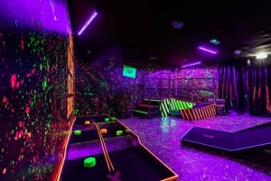 Manchester: Junkyard Golf Club Tickets for 9 or 18 Holes