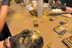 MANCHESTER: Reparasjon av keramikk med gull (kintsugi)