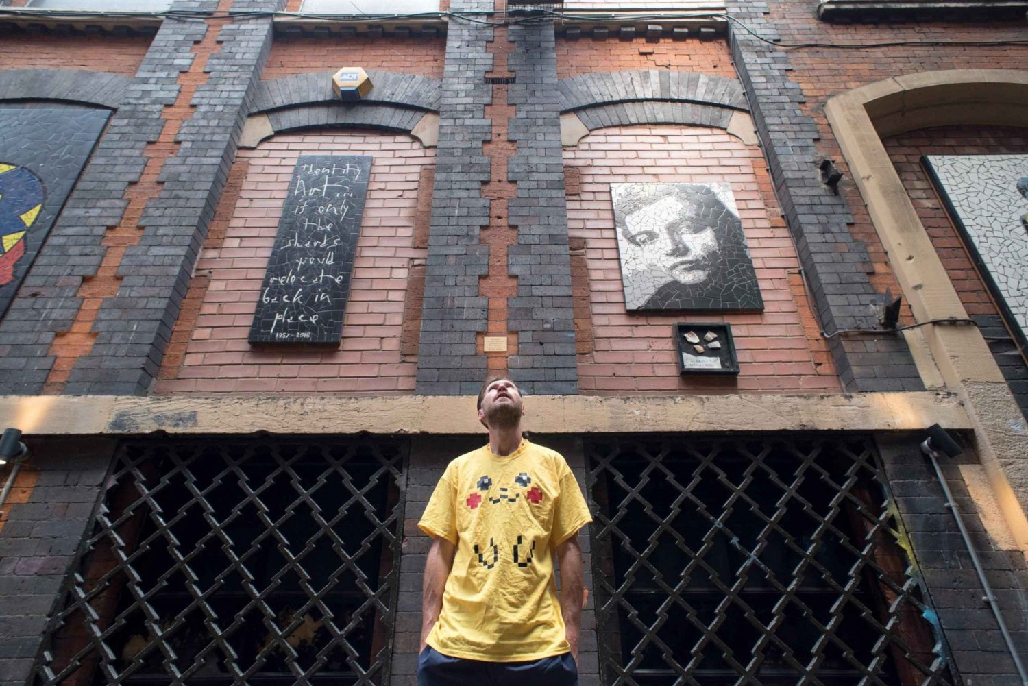 Manchester: Music-Themed City Walking Tour