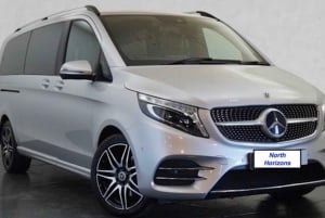 Manchester tour met chauffeur en transfer in een Mercedes V-klasse