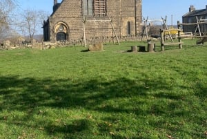 Manchester tour met chauffeur en transfer in een Mercedes V-klasse