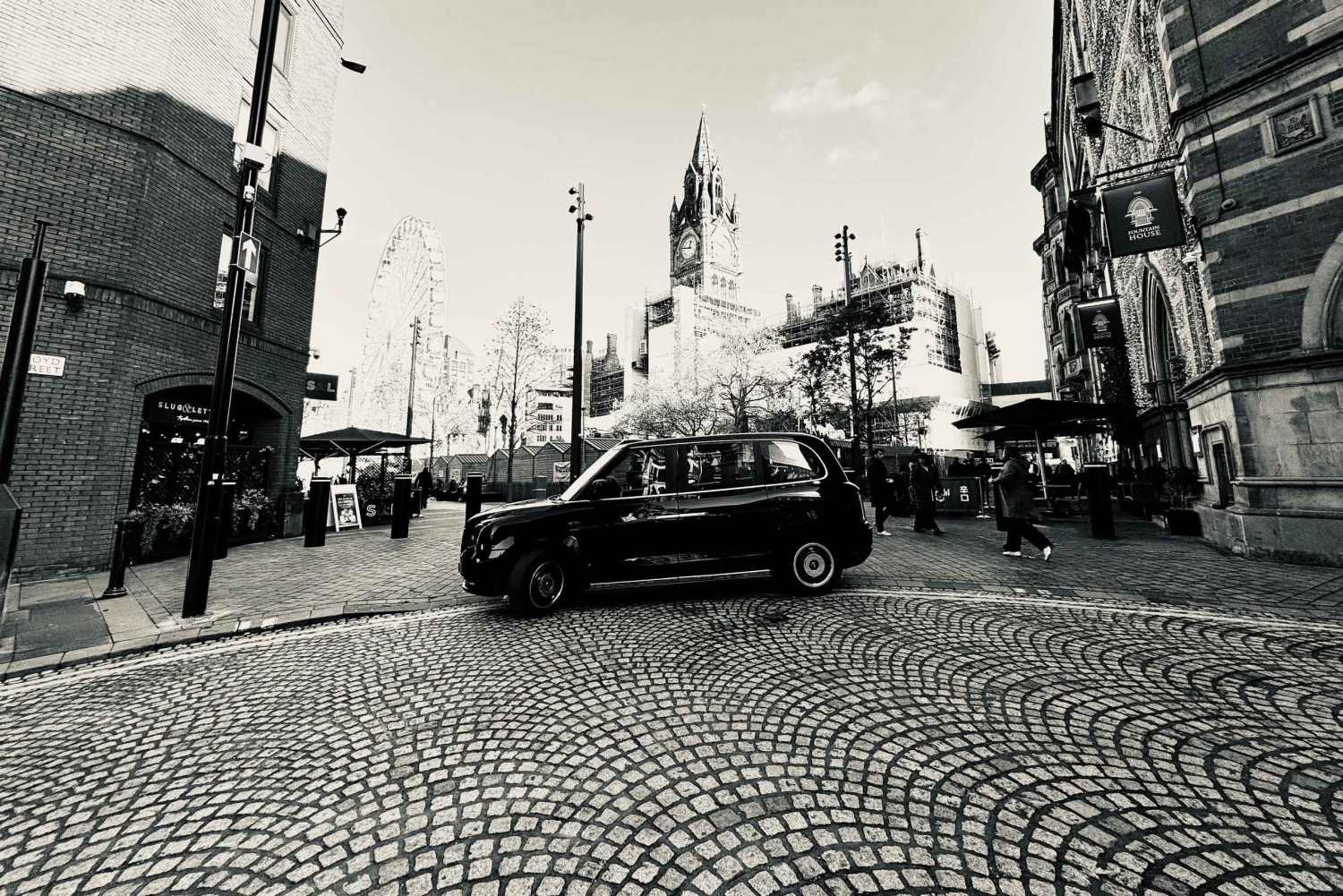 Manchester: Privat stadstur med elektrisk taxi