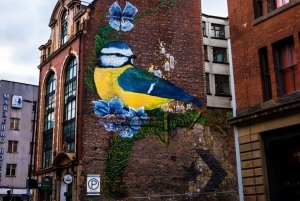 Manchester: Sightseeing Walking Custom Tour with a Guide
