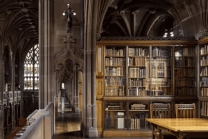 Manchester: University of Manchester Guided Walking Tour